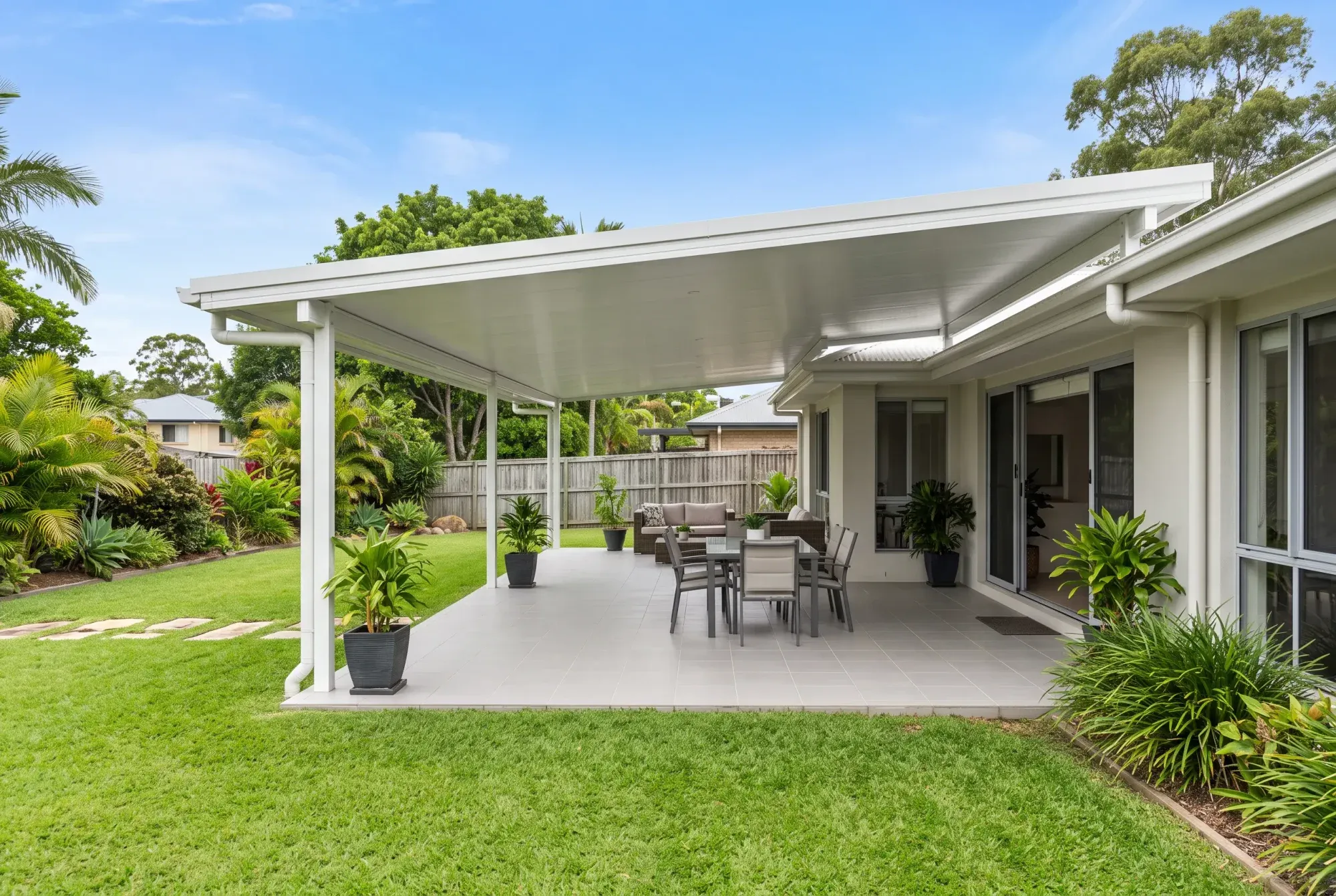 Skillion patio roof on a single-storey home